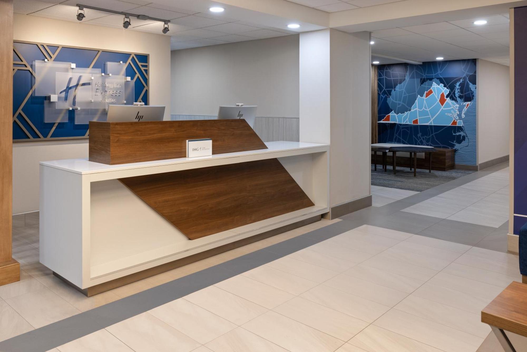 Holiday Inn Express & Suites Leesburg - Historic District By Ihg Экстерьер фото